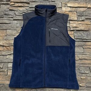 Columbia Fleece Vest Men’s Medium Full Zip Navy Blue Gray Hiking Outdoors Nice